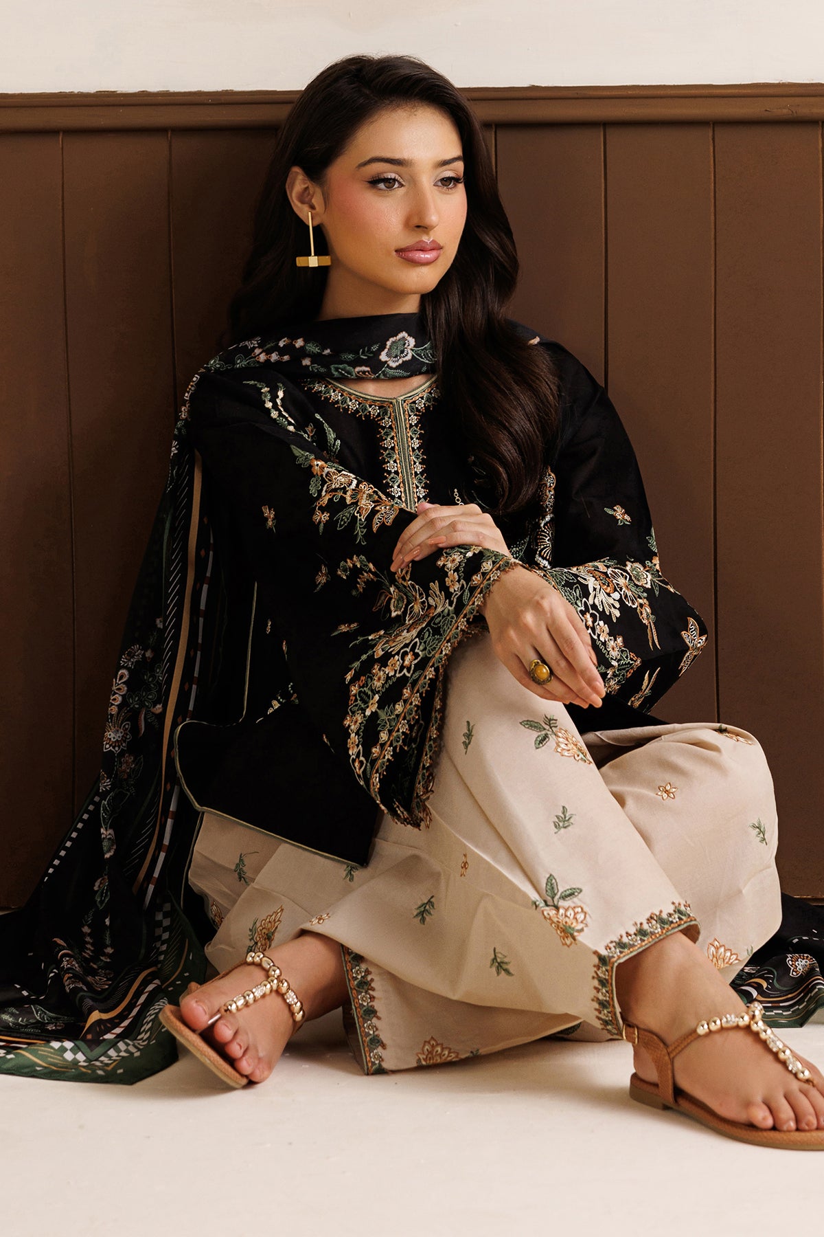 BAROQUE - 3PC DHANAK EMBROIDERED SHIRTEMBROIDERED TROUSER  PRINTED COURTRAI DUPATTA