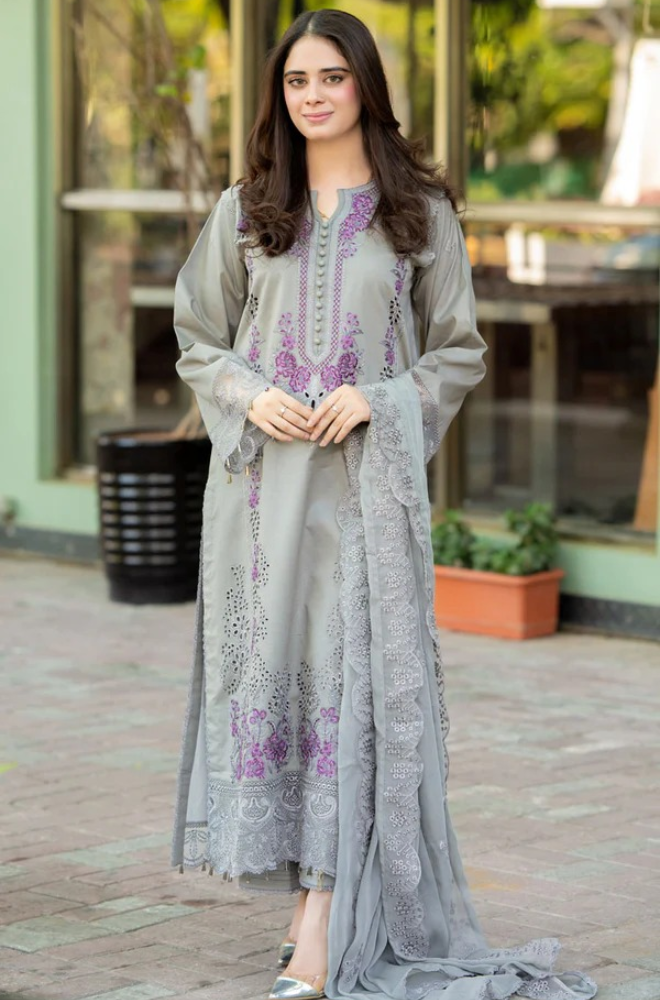 LAAM 3-PIECE LAWN CHIKENKARI EMBROIDERED SUIT WITH EMBROIDERED DUPATTA & TROUSER