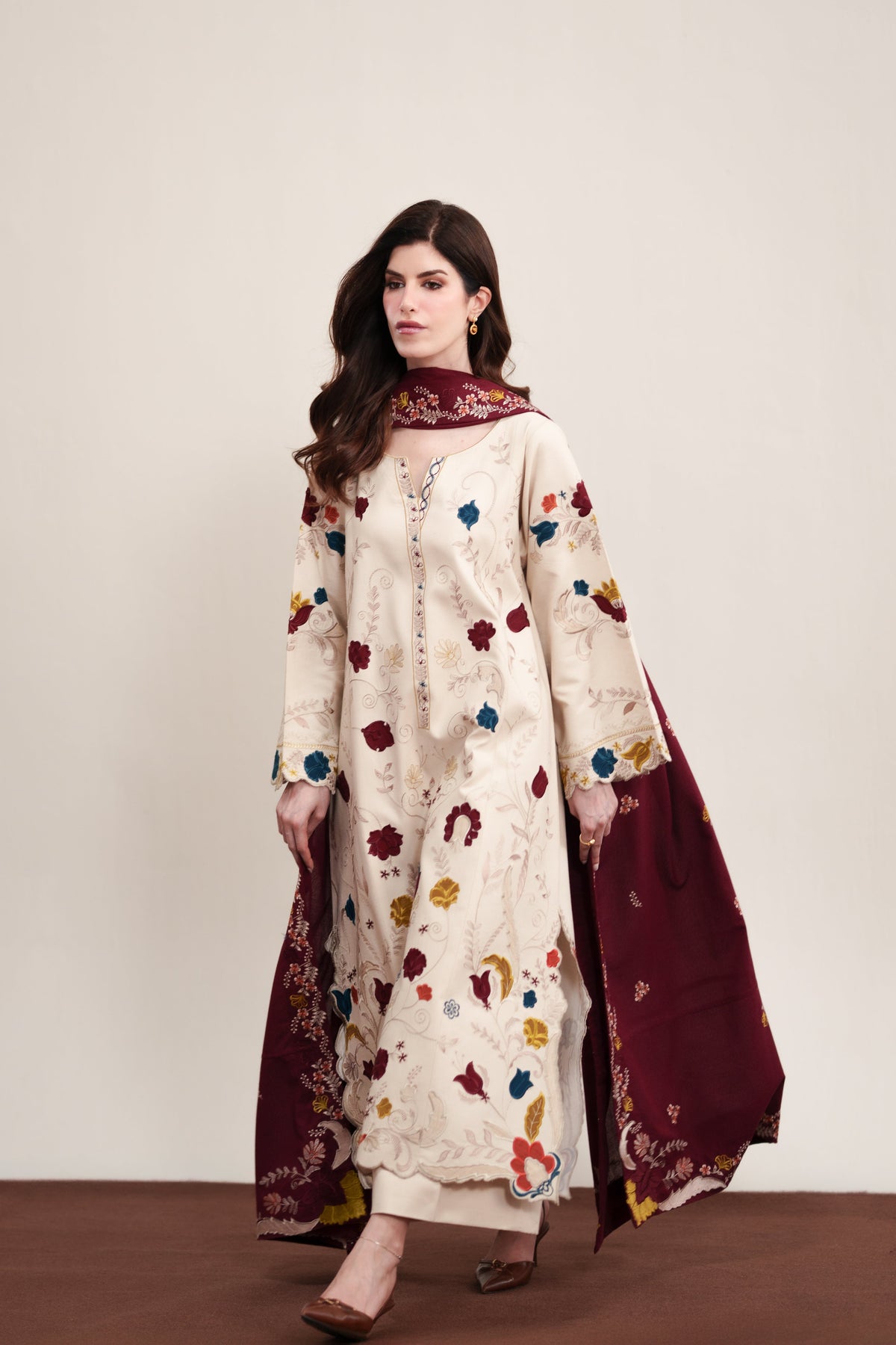 ZAIB PREMIUM WINTER EMBROIDERED 3 PC SUIT WITH EMBROIDERED SHAWL